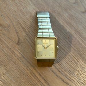 Men’s Gold Nixon Watch